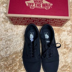 Black Vans | Lace Up
